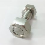 крепежи изготовителя фарфора подгоняли специальные саморезы